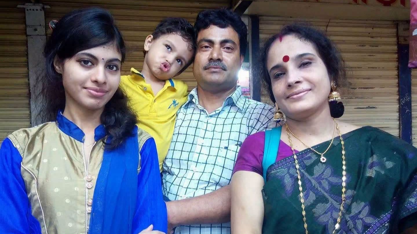 রংপুরে তালাবদ্ধ বাড়ি থেকে শিক্ষকসহ পরিবারের ৪ জনের মরদেহ উদ্ধার